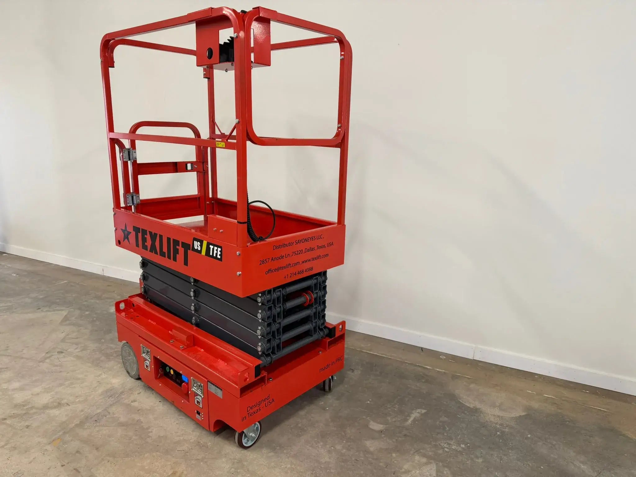 Electric scissor lift with high platform height, large load capacity, and energy-efficient operation for construction and maintenance tasks.